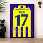 Tuncay und Fener schrauben Gala mit 6:0 auseinander Fußball Poster mit Rahmen