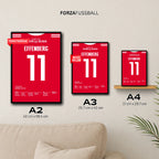 Effenberg stemmt den Henkelpott in den Mailänder Nachthimmel Fußball Poster mit Rahmen