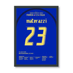 Materazzi köpft Italien Richtung WM Titel 2006 Fußball Poster mit Rahmen