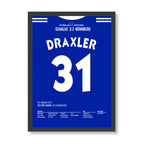 Julian Draxler´s Stern geht per Traumtor im DFB Pokal 2011 auf Fußball Poster mit Rahmen