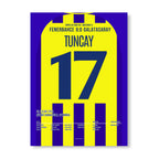 Tuncay und Fener schrauben Gala mit 6:0 auseinander Fußball Poster mit Rahmen