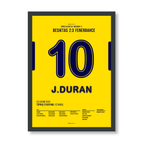 Duran und Fenerbahce drehen das Derby vs Besiktas Fußball Poster mit Rahmen