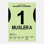 Muslera trifft und geht als Legende Fußball Poster mit Rahmen