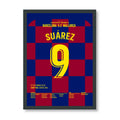 Luis Suárez trifft mit legendärem Hackenlupfer Fußball Poster mit Rahmen